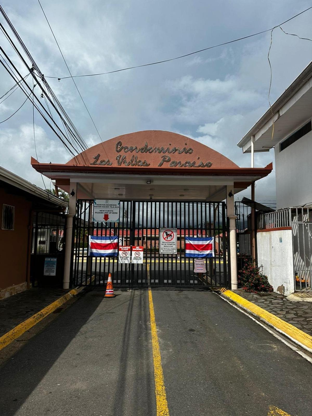 In The Heart Of Jaco At Villas Paraiso Exterior photo